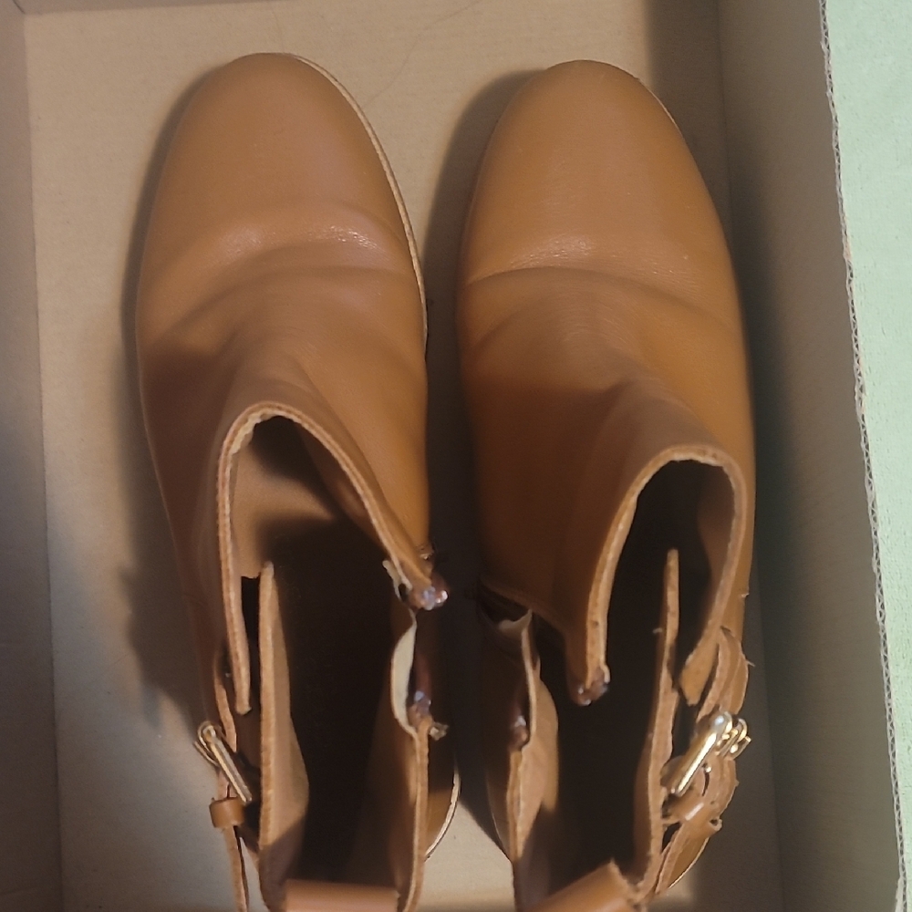 Andre Assous Tan Ankle Booties Smooth Leather Slip-On